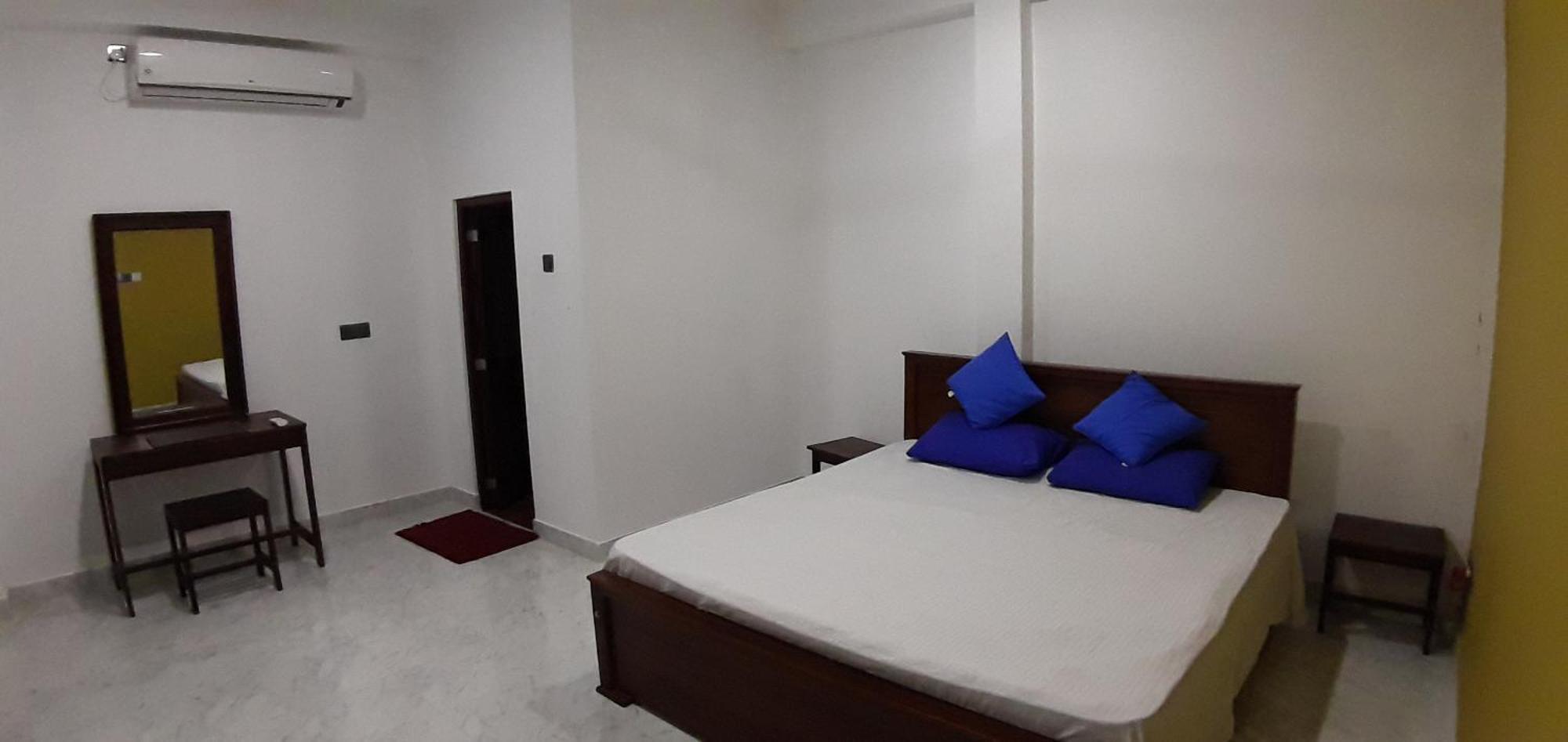 Airport Pearl Garden Transit Hotel Katunayake Exterior photo