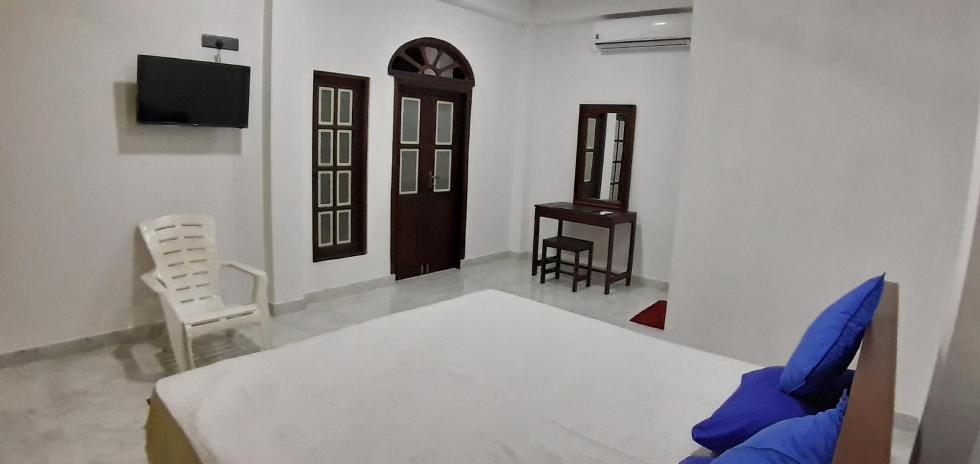 Airport Pearl Garden Transit Hotel Katunayake Exterior photo