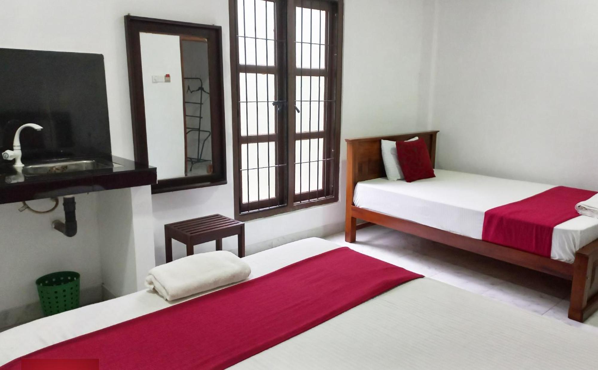 Airport Pearl Garden Transit Hotel Katunayake Exterior photo